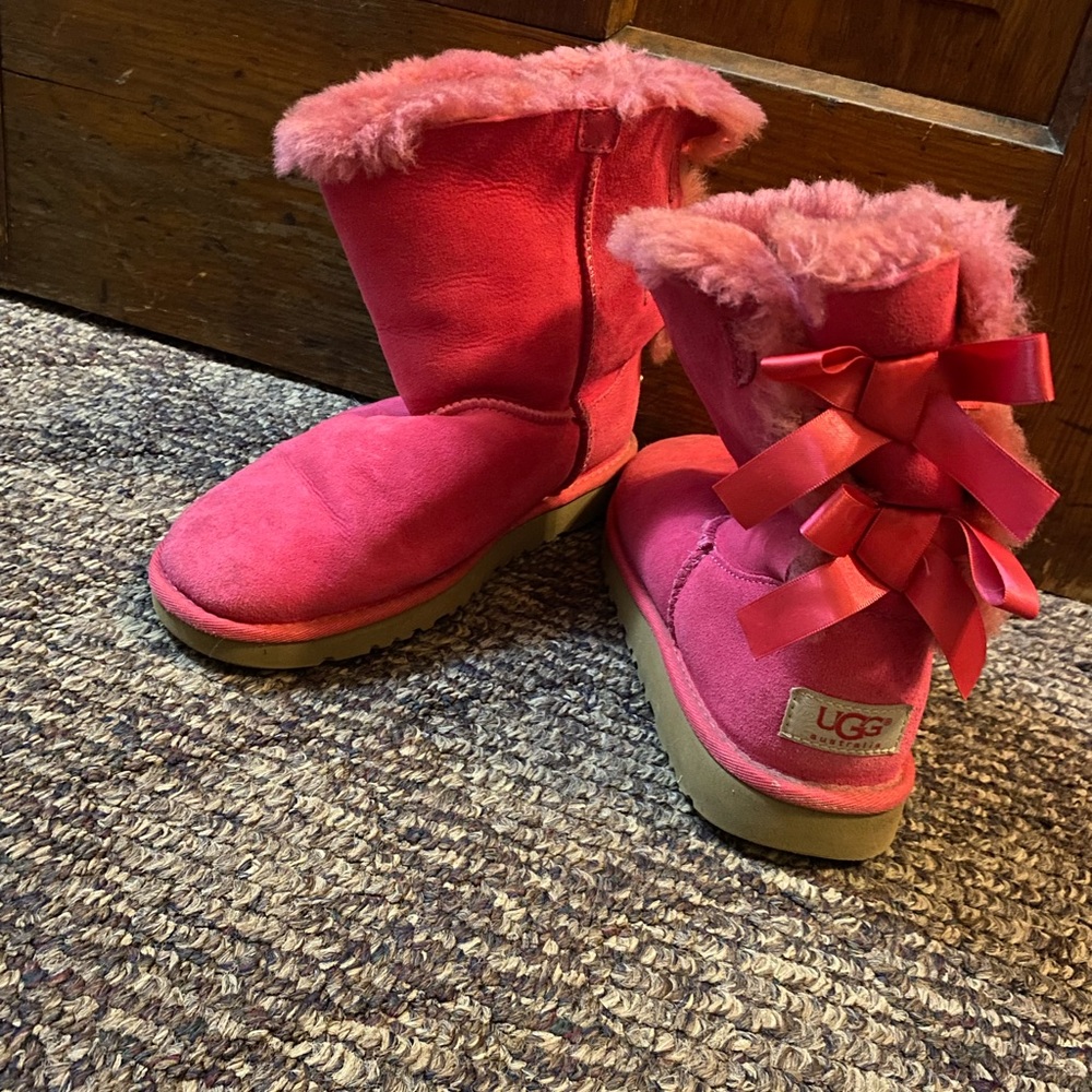 Pink ribbon uggs